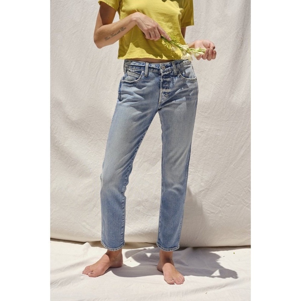 AMO Tomboy Charmer Light Wash Button Fly Straight Leg Jeans Womens 28